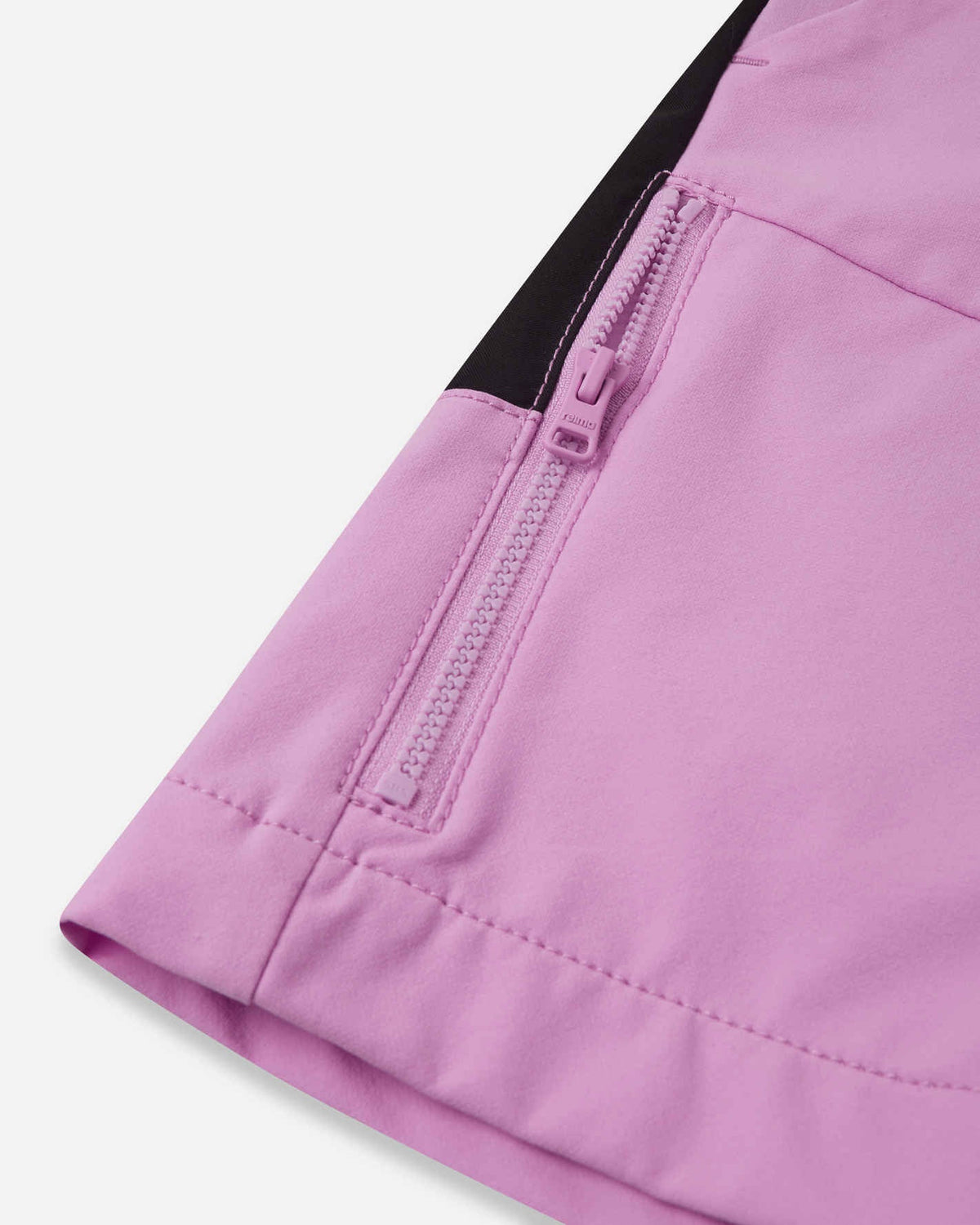 Turshorts barn Vaelsi