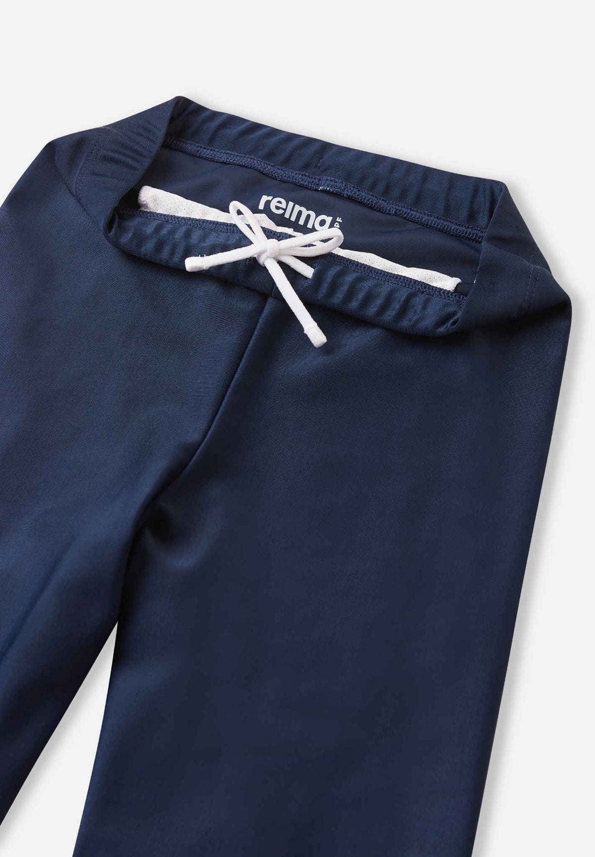 UV-shorts barn Aaltoa