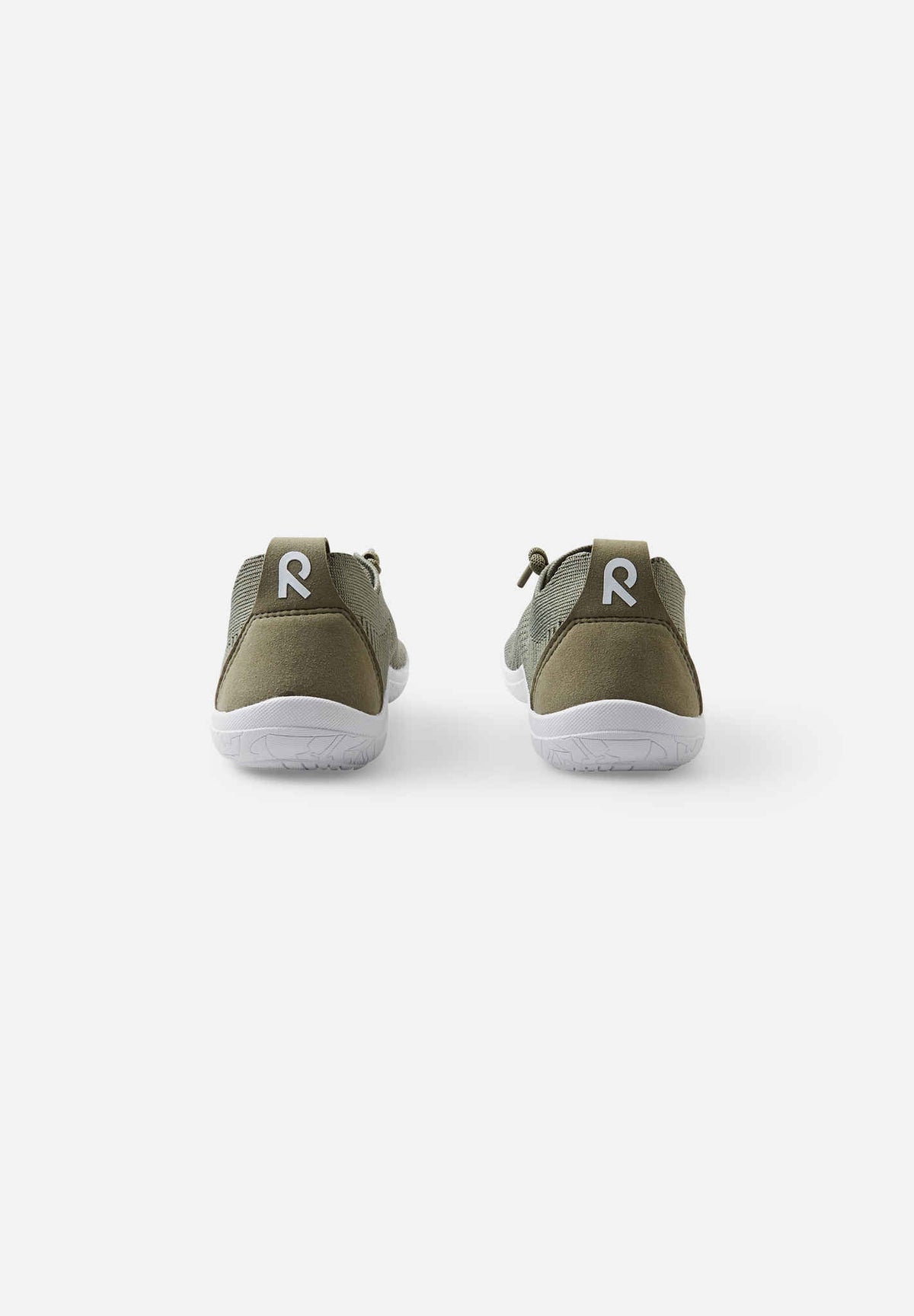 Barfotsko barn Astelu